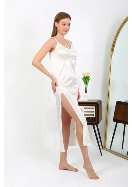 Moda Yırtmaçlı Uzun Saten Gecelik Ekru