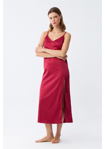 Moda Yırtmaçlı Uzun Saten Gecelik Bordo