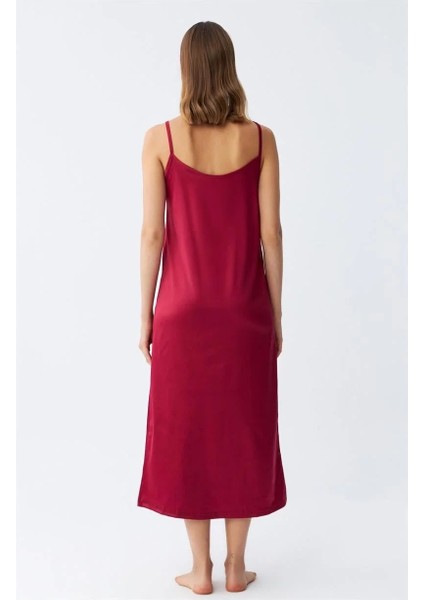 Moda Yırtmaçlı Uzun Saten Gecelik Bordo
