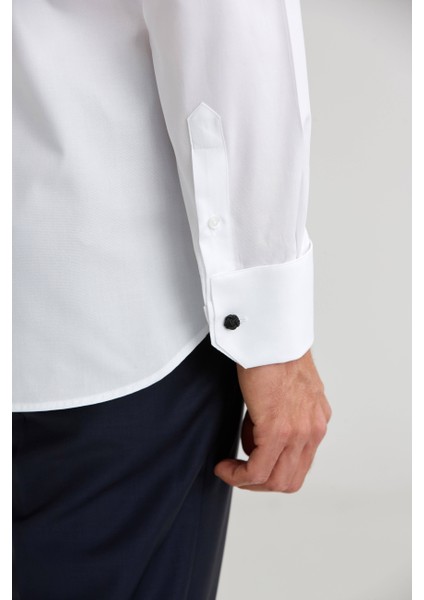 Erkek Regular Fit Pamuk Klasik Yaka Cepsiz Beyaz Gömlek GMKLS1KD224005_D01 modelleri