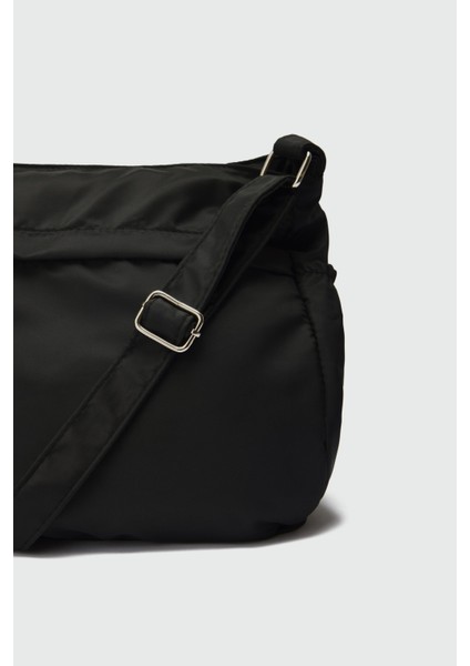 Amou Çok Cepli Çapraz Çanta Siyah fırsatları