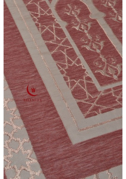 Mihrap Desenli Astarlı Lüks Seccade modelleri