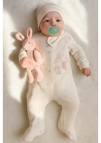 Tuem Baby Pretty Girl Fermuarlı Pamuklu Şapkalı Desenli Beyaz Kız Bebek Tulum 0-3 Ay/ 3-6 Ay / 6/9 Ay