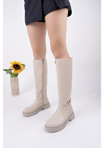 Aventra Kemer ve Toka Detaylı Fermuarlı Kadın Çizme fırsatları