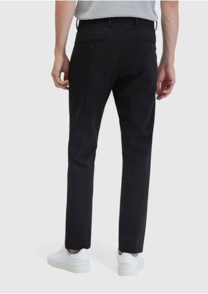 Siyah Düz Dokuma Regular Fit Casual Pantolon fırsatları