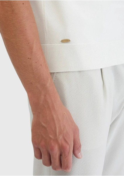 Ekru Bisiklet Yaka Jakarlı Triko indirimleri