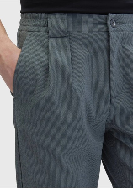 Haki Çizgili Dokuma Jogging Fit Casual Pantolon fırsatları