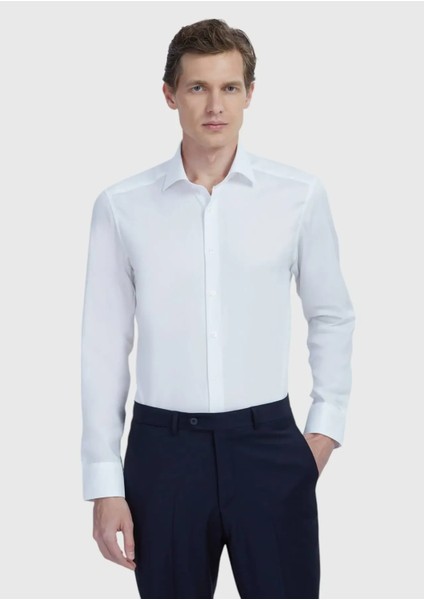 Beyaz Regular Fit Dokuma Klasik %100 Pamuk Gömlek