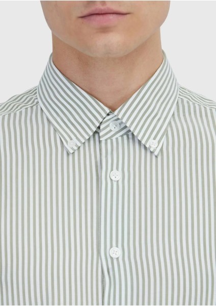 Açık Yeşil Çizgili Casual Fit Dokuma Casual Gömlek fırsatları