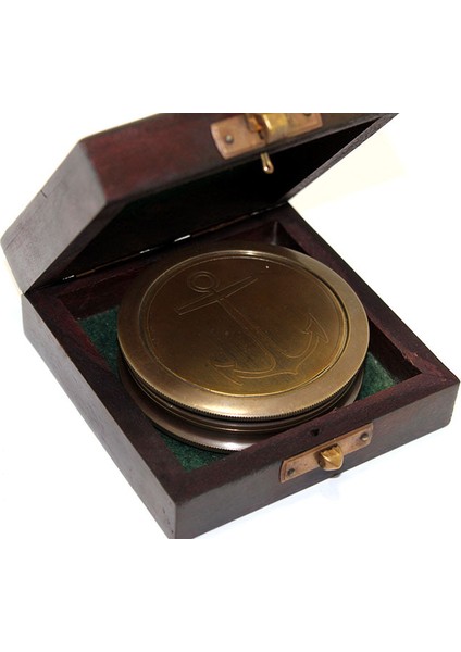 Ahşap Kutulu Pirinç Pusula Model 7 fırsatları