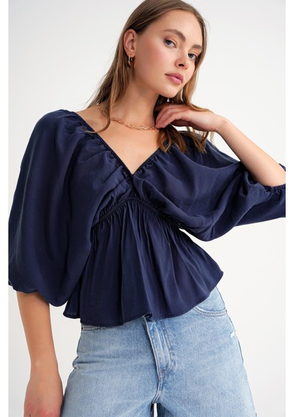 4703 Kadın V Yaka Lastikli Modal Bluz Lacivert
