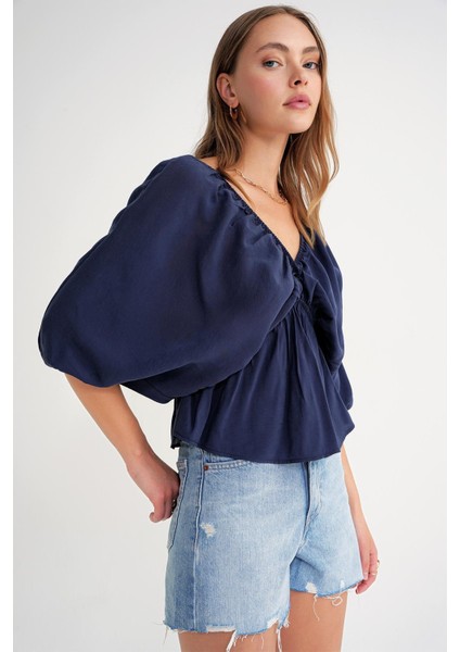 4703 Kadın V Yaka Lastikli Modal Bluz Lacivert fırsatları