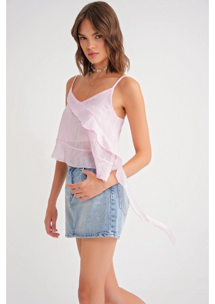 4736 Kadın Fırfırlı Askılı Bluz Pembe fırsatları