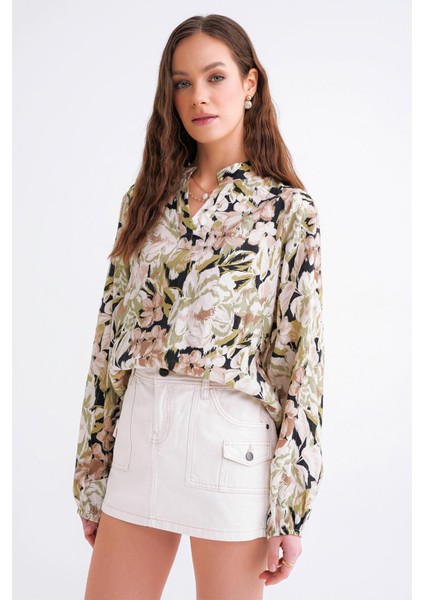 4649 Kadın Hakim Yaka Çiçek Desenli Büzgülü Bluz Haki modelleri