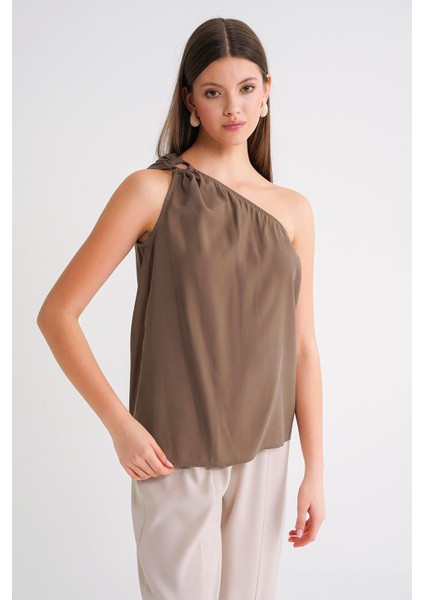 4665 Kadın Tek Omuz Askılı Bluz Moka fiyatları