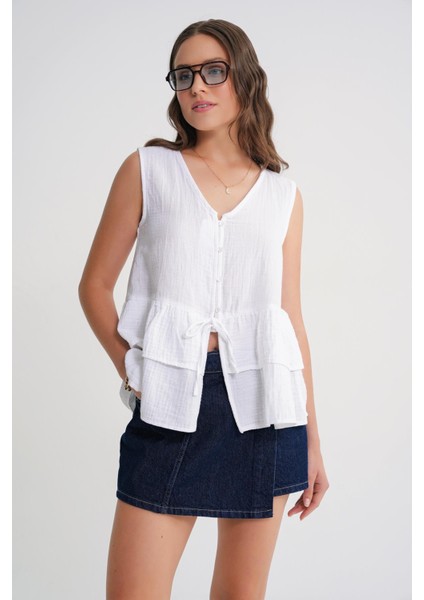 4722 Kadın V Yaka Fırfırlı Müslin Bluz Beyaz fırsatları