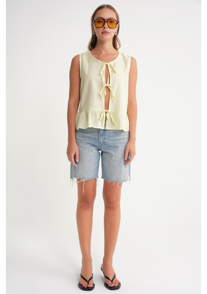 4717 Kadın Önü Bağcıklı Fırfırlı Kolsuz Keten Bluz Sarı modelleri