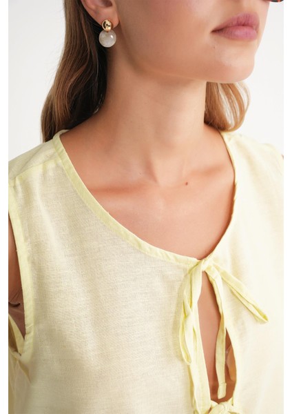 4717 Kadın Önü Bağcıklı Fırfırlı Kolsuz Keten Bluz Sarı indirimleri