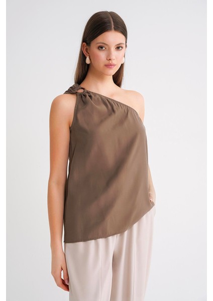 4665 Kadın Tek Omuz Askılı Bluz Moka indirimleri