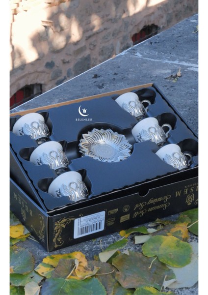 Beyaz Renkli Gümüş Desenli 6 Kişilik Zemzem Takımı modelleri