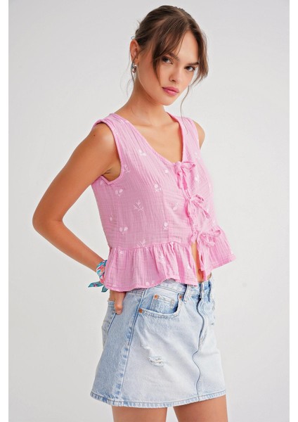 4724 Kadın Çicek Desenli Bağlamalı Müslin Bluz Pembe fırsatları