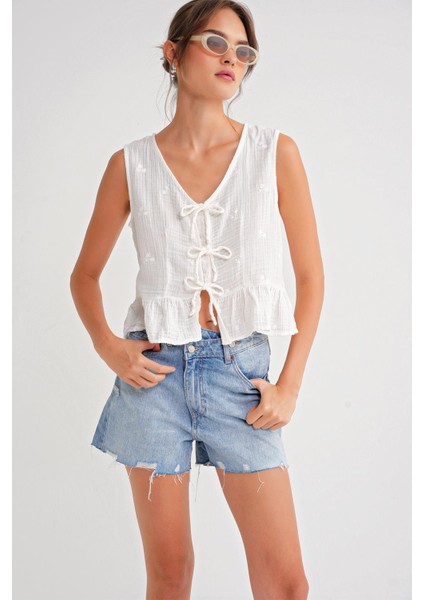 4724 Kadın Çicek Desenli Bağlamalı Müslin Bluz Ekru