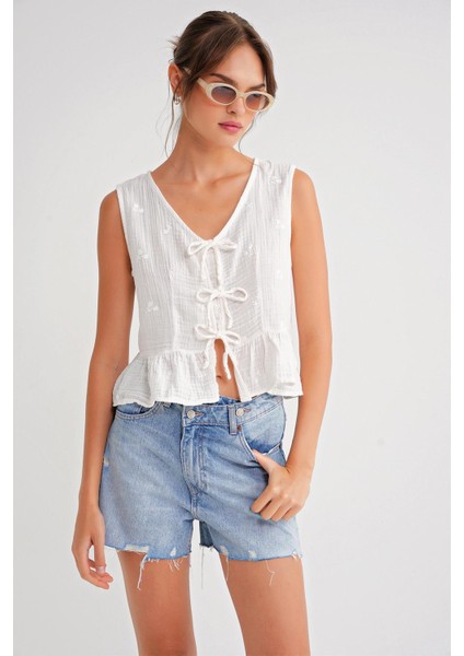 4724 Kadın Çicek Desenli Bağlamalı Müslin Bluz Ekru fırsatları