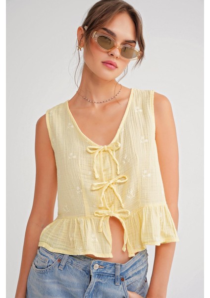 4724 Kadın Çicek Desenli Bağlamalı Müslin Bluz Sarı