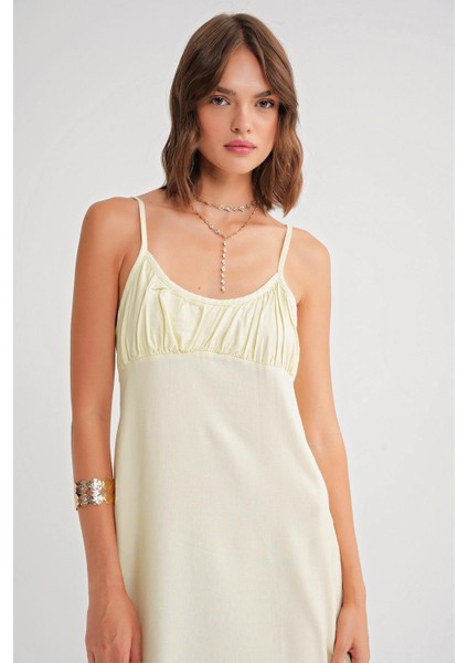 4742 Kadın Ip Askılı Büzgü Detaylı Midi Elbise Sarı fırsatları