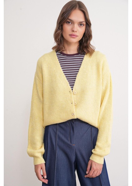 6943 Kadın V Yaka Selanik Hırka Sarı