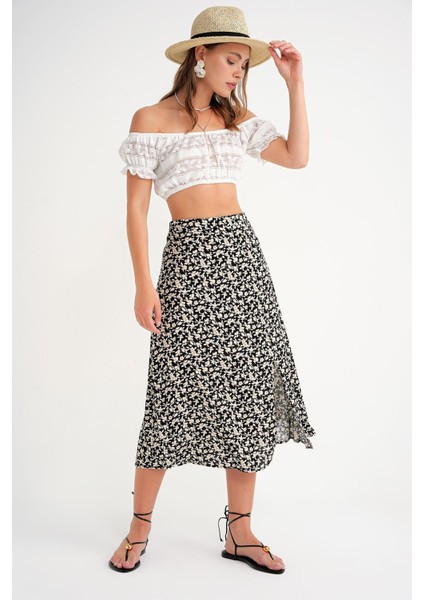 4696 Kadın Yırtmaç Detaylı Çiçek Desenli Midi Dokuma Etek Siyah fiyatları