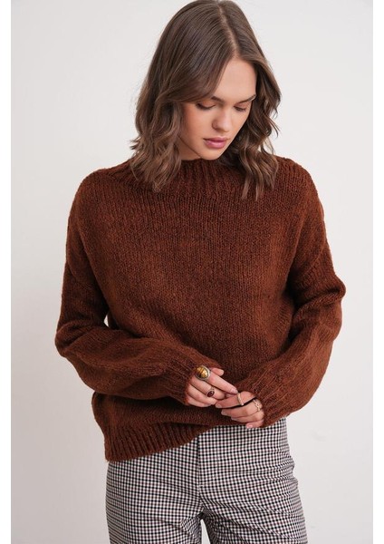 6700 Kadın Dik Yaka Balon Triko Kazak Tarçın modelleri