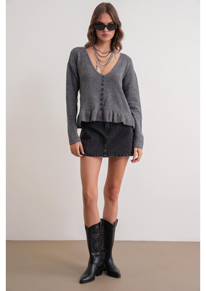 6954 Kadın Fırfır Detaylı V Yaka Triko Kazak Antrasit fiyatları