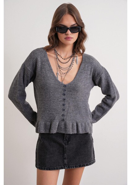 6954 Kadın Fırfır Detaylı V Yaka Triko Kazak Antrasit modelleri