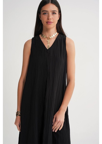 4700 Kadın V Yaka Önü Pileli Elbise Siyah fırsatları