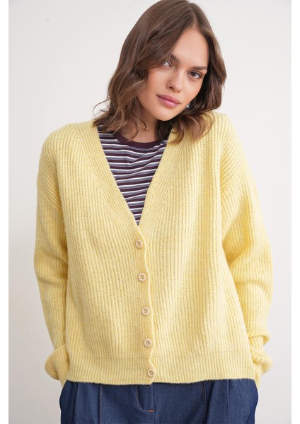 6943 Kadın V Yaka Selanik Hırka Sarı fırsatları