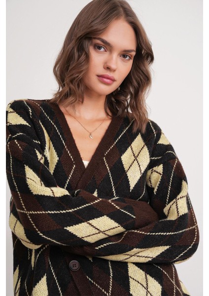 6937 Kadın Baklava Desenli Oversize Triko Hırka Kahve modelleri