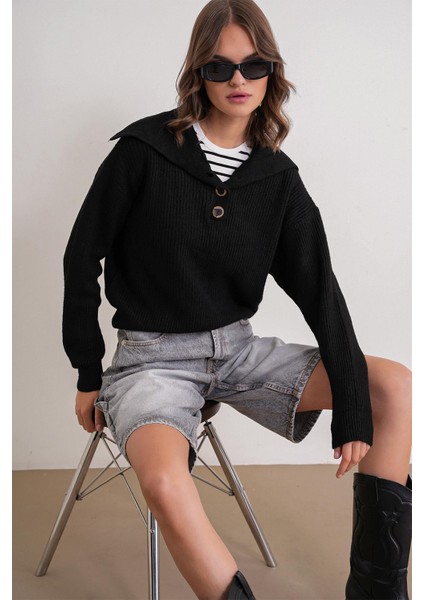 6900 Kadın Düğmeli Devrik Yaka Triko Kazak Siyah