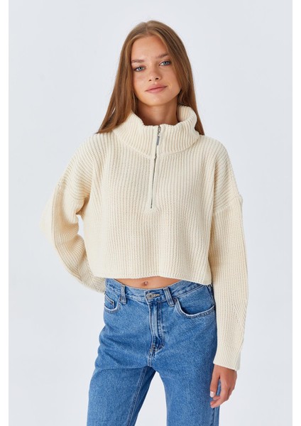 6752 Kadın Crop Fermuarlı Kazak Naturel modelleri