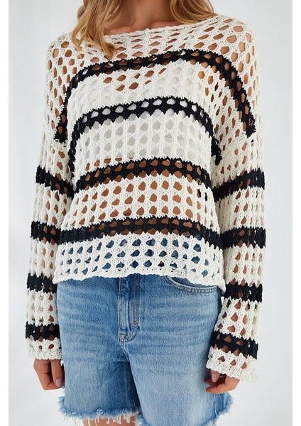 6877 Kadın Çizgili Ajurlu Kayık Yaka Triko Kazak Ekru fırsatları