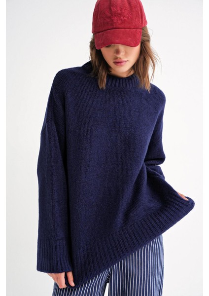 6925 Kadın Geniş Kollu Yumuşak Dokulu Triko Kazak Lacivert fırsatları