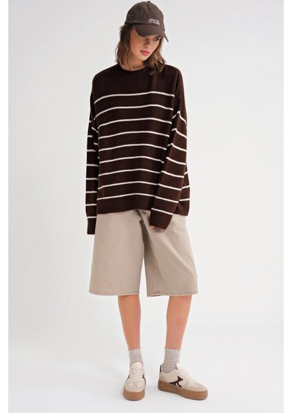 6944 Kadın Salaş Yumuşak Dokulu Çizgili Triko Kazak Kahve fiyatları