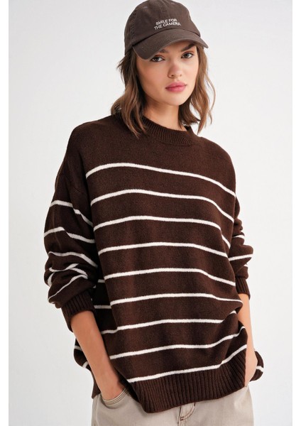 6944 Kadın Salaş Yumuşak Dokulu Çizgili Triko Kazak Kahve fırsatları