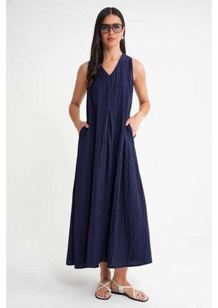4700 Kadın V Yaka Önü Pileli Elbise Lacivert
