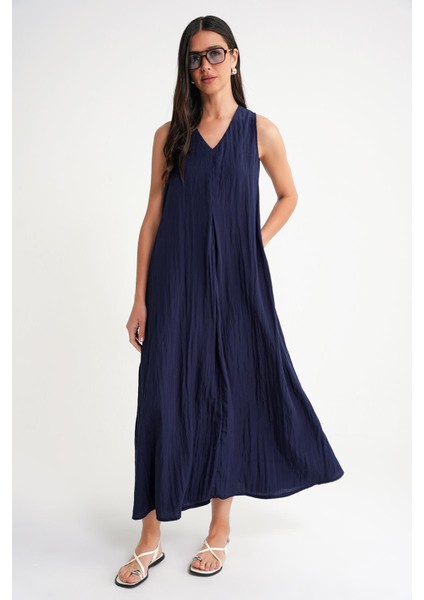 4700 Kadın V Yaka Önü Pileli Elbise Lacivert modelleri