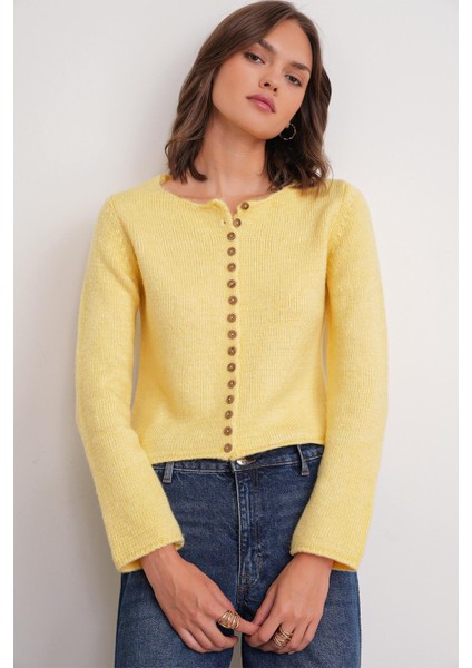 6957 Kadın Düğmeli Bisiklet Yaka Triko Hırka Sarı modelleri