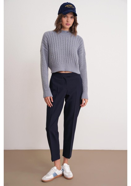 6893 Kadın Saç Örgülü Sakallı Crop Triko Kazak Gri fiyatları