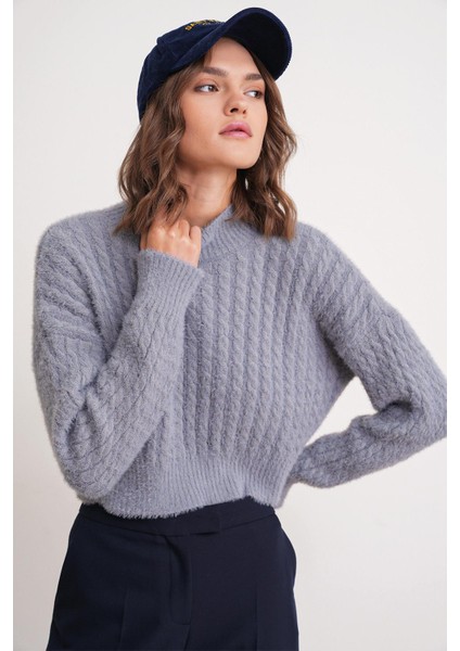 6893 Kadın Saç Örgülü Sakallı Crop Triko Kazak Gri modelleri