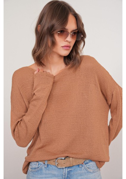 6933 Kadın Kayık Yaka Ince Mevsimlik Triko Kazak Camel modelleri