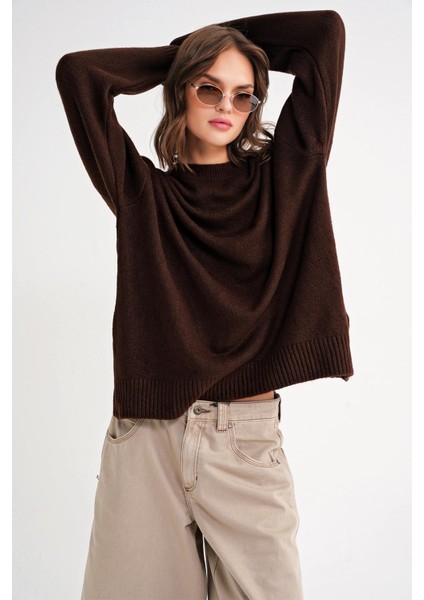 6913 Kadın Salaş Yumuşak Dokulu Oversize Triko Kazak Kahve fırsatları